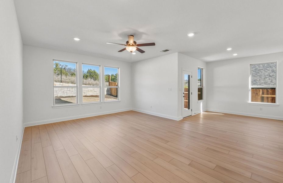 Spacious, unfurnished interior of a new home in West Cypress Hills, Spicewood (Image 33).