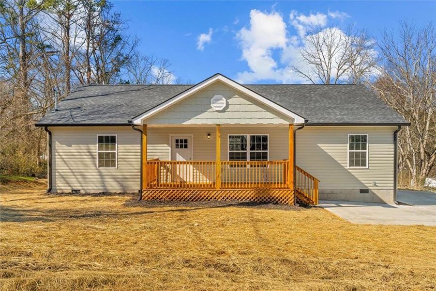 Exterior details and patio area of a home in , Dalton (Image 21).