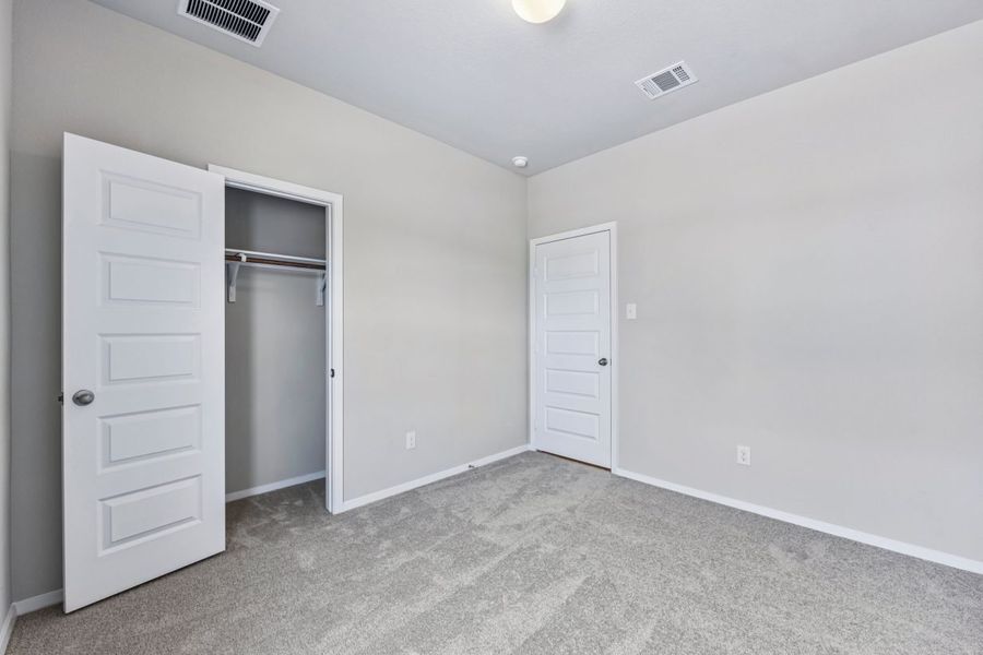 Spacious, unfurnished interior of a new home in Cascade, Liberty Hill (Image 19).
