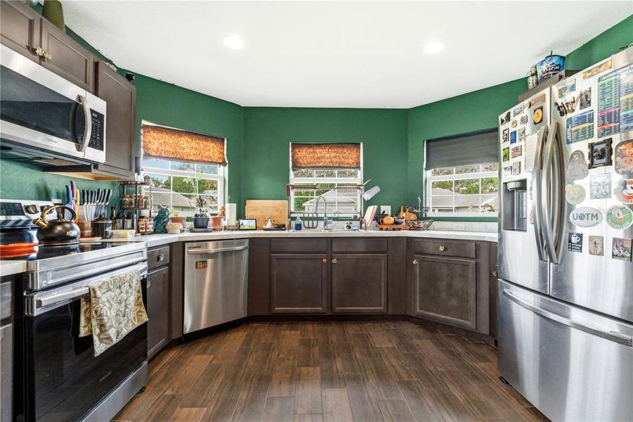 Furnished interior view inside a new home in Thompson Preserve, Bartow (Image 8). Furnished interior view inside a new home in Thompson Preserve, Bartow (Image 8).