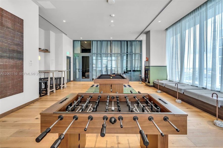 Community amenities in , Miami (Image 44).