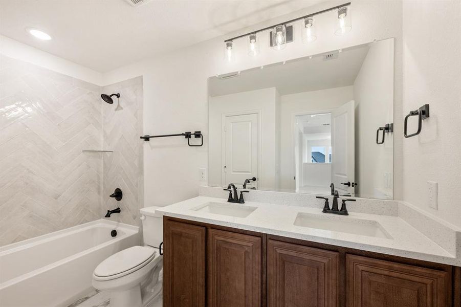 Furnished interior view inside a new home in Wildflower Ranch 60-65, Fort Worth (Image 5). Furnished interior view inside a new home in Wildflower Ranch 60-65, Fort Worth (Image 5).