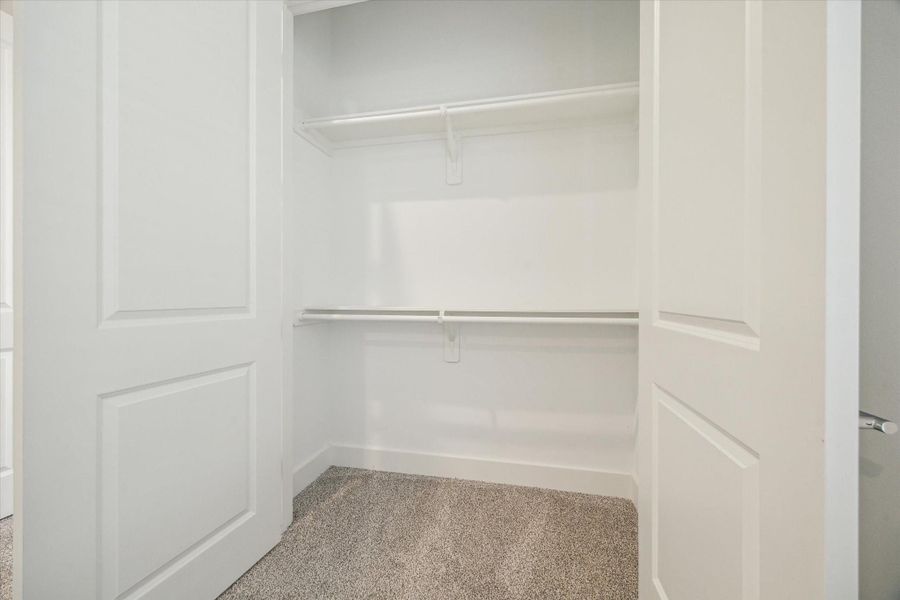 Spacious, unfurnished interior of a new home in , Houston (Image 18).