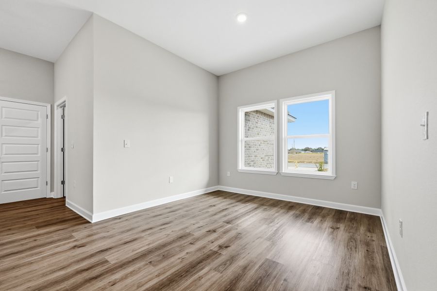 Spacious, unfurnished interior of a new home in Southern Charm, Crestview (Image 34).