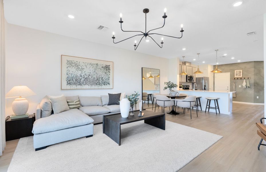 Representative furnished interior of a home built from the Springdale by Pulte Homes in Hartford Terrace, Davenport (Image 11).