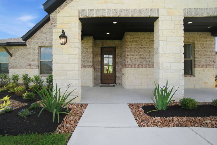 Exterior details and patio area of a home in Chapel Bend, Montgomery (Image 3). Exterior details and patio area of a home in Chapel Bend, Montgomery (Image 3).