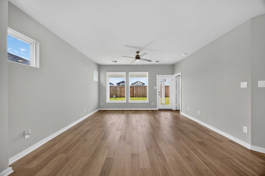 Spacious, unfurnished interior of a new home in La Segarra 40', Brookshire (Image 24). Spacious, unfurnished interior of a new home in La Segarra 40', Brookshire (Image 24).