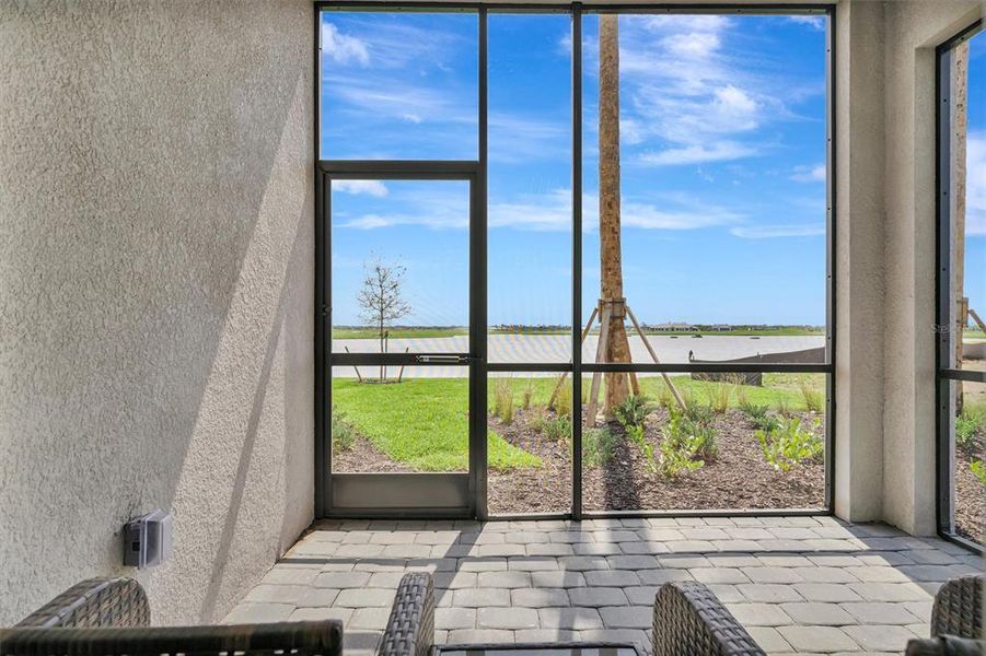 Exterior details and patio area of a home in , Bradenton (Image 27).