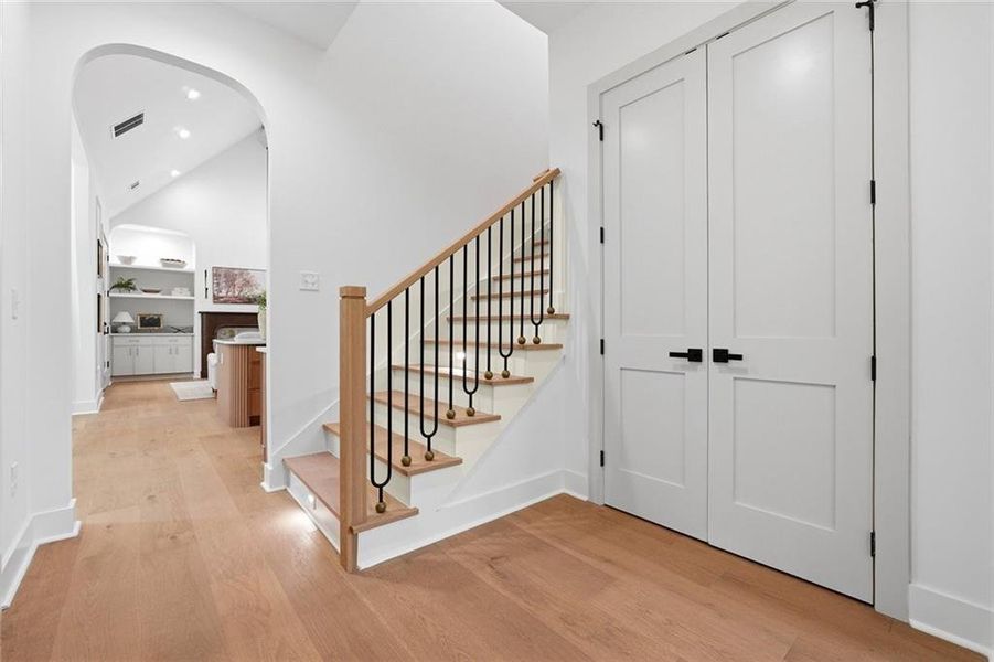 Spacious, unfurnished interior of a new home in , Powder Springs (Image 51).
