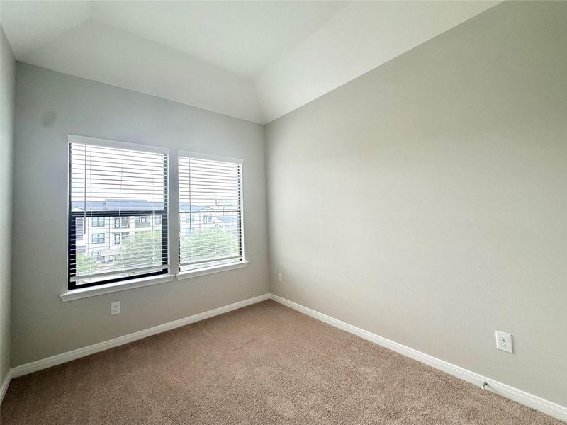 Spacious, unfurnished interior of a new home in , Houston (Image 11).