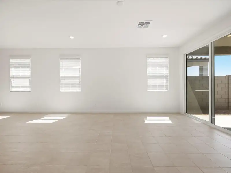 Spacious, unfurnished interior of a new home in Allure Vista Estate Series, Buckeye (Image 9).