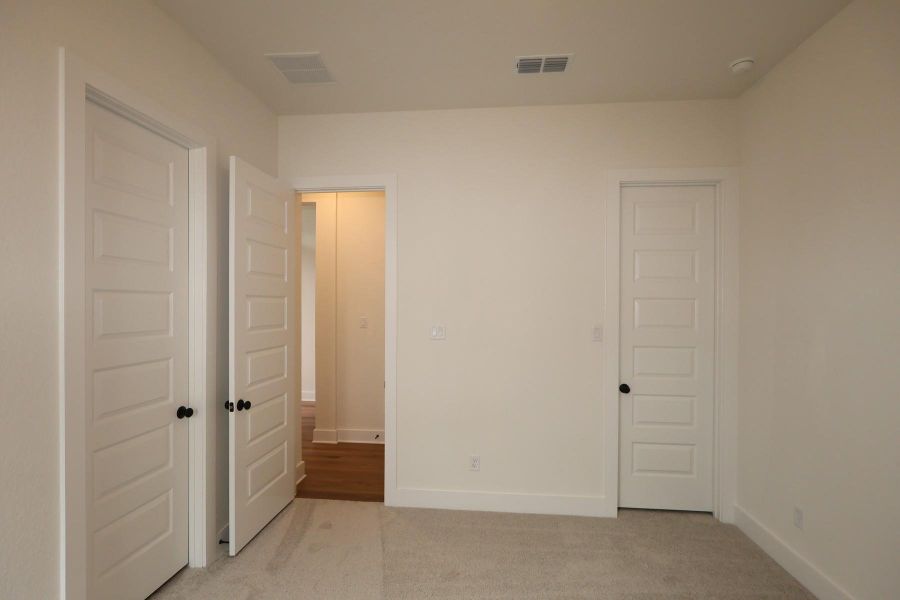 Spacious, unfurnished interior of a new home in Dunham Pointe, Cypress (Image 17).