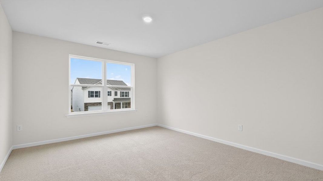 Spacious, unfurnished interior of a new home in Galvins Ridge, Sanford (Image 27).