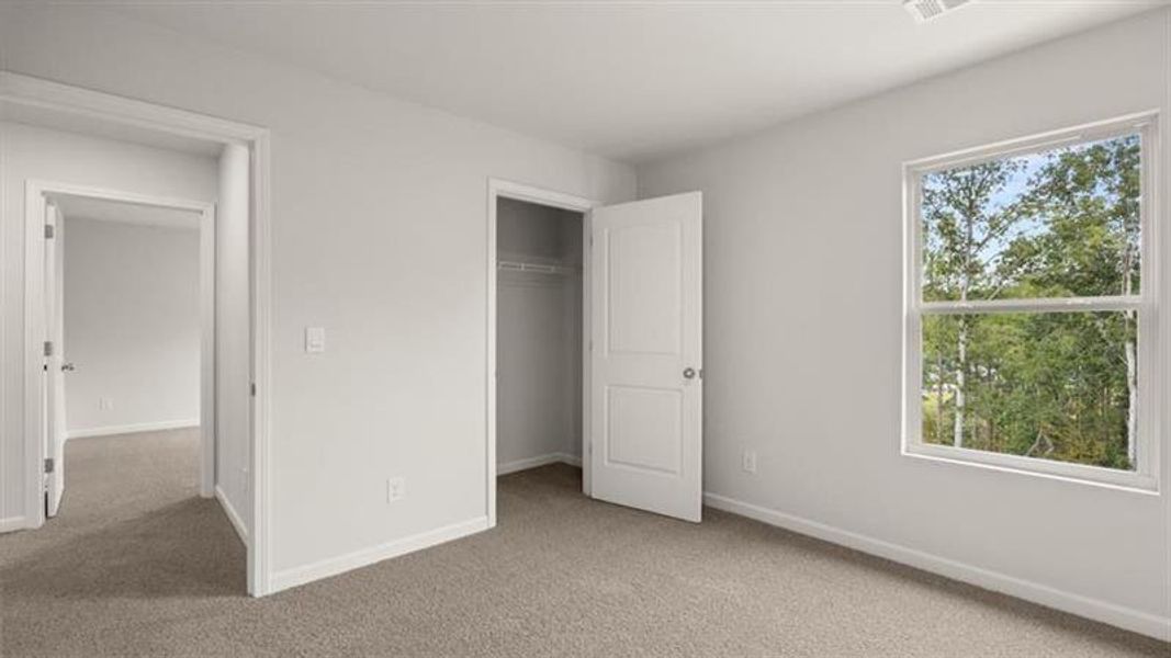 Spacious, unfurnished interior of a new home in Braselton Village, Braselton (Image 26).