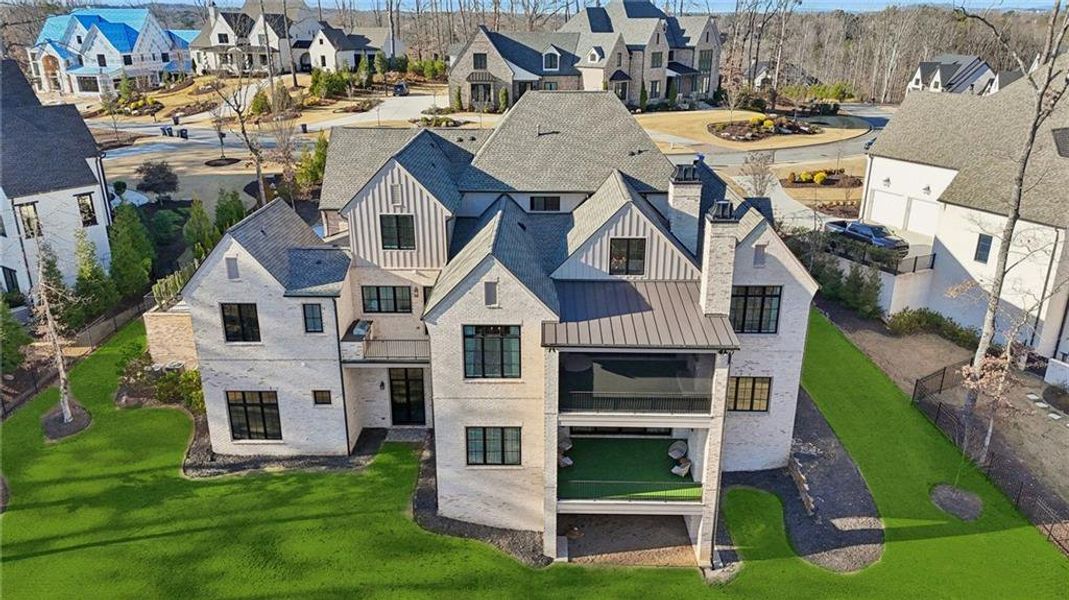 Image 98 of a home in .