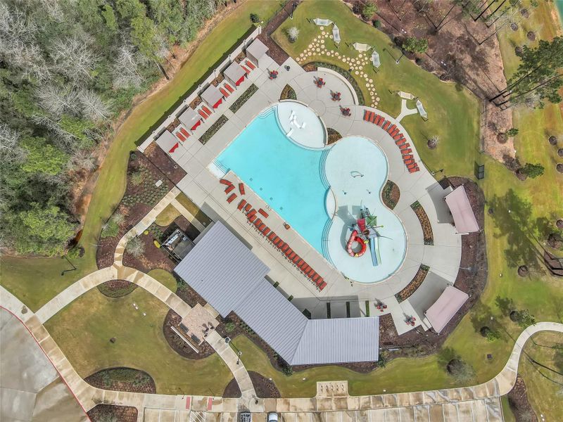 Community amenities in Mavera, Conroe (Image 34).