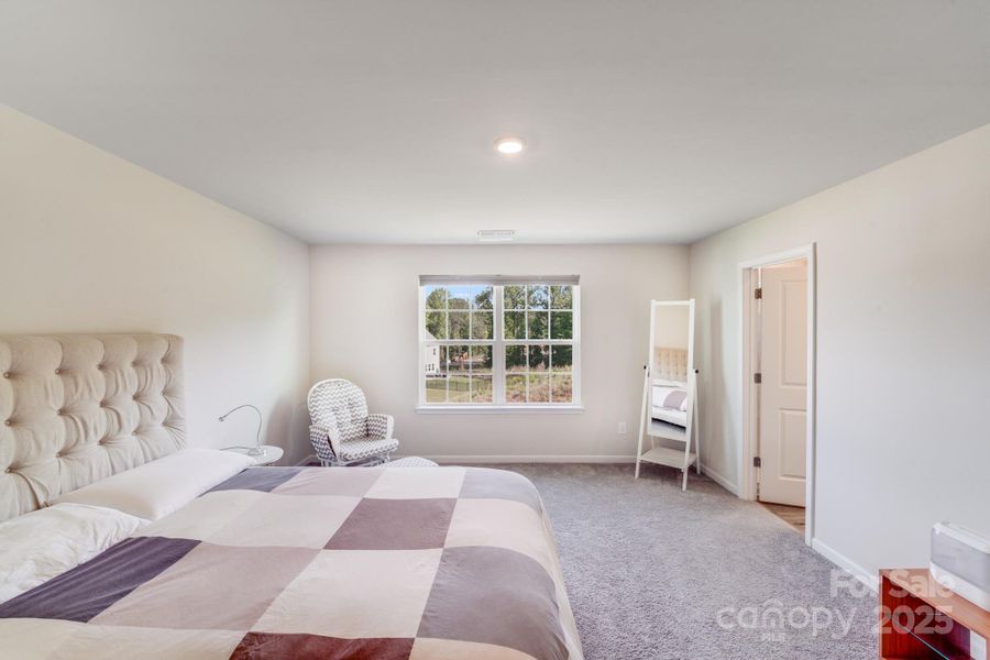 Image 37 of a home in Elizabeth: Walk. Image 37 of a home in Elizabeth: Walk.