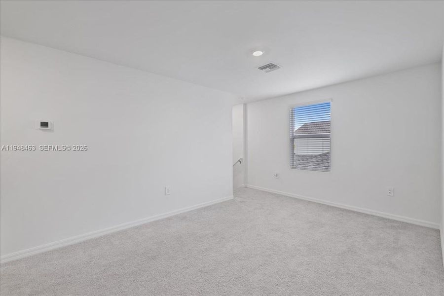 Spacious, unfurnished interior of a new home in , Lehigh Acres (Image 36).