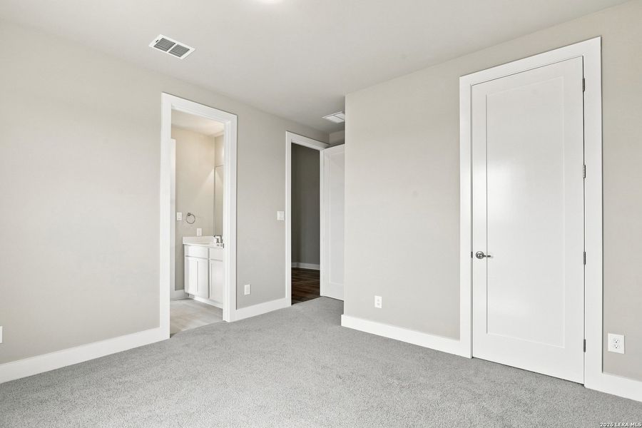Spacious, unfurnished interior of a new home in Legacy at Lake Dunlap, New Braunfels (Image 27). Spacious, unfurnished interior of a new home in Legacy at Lake Dunlap, New Braunfels (Image 27).
