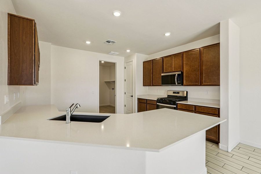 Furnished interior view inside a new home in Entrada Del Toro at Rancho Sahuarita, Sahuarita (Image 5).