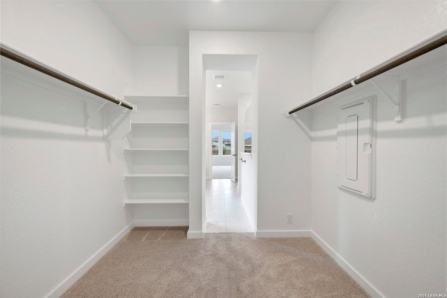 Spacious, unfurnished interior of a new home in Meyer Ranch – Select Reserve Series, New Braunfels (Image 27).