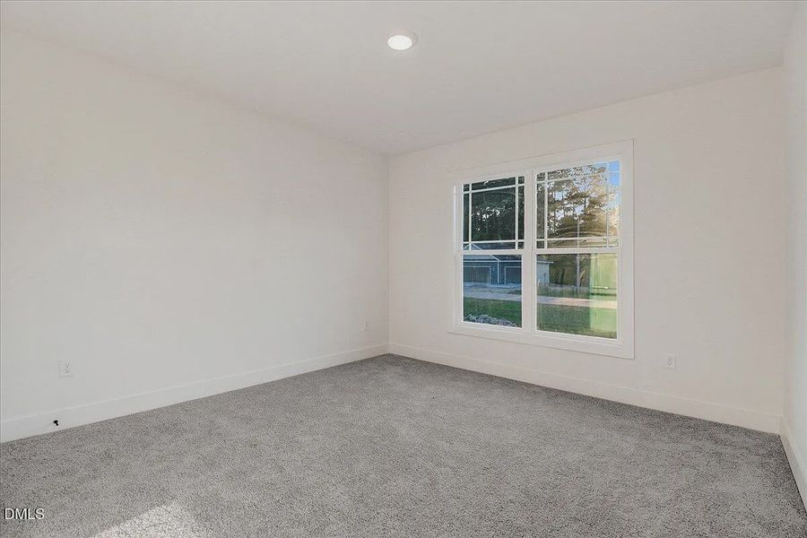 Spacious, unfurnished interior of a new home in Charlotte's Ridge, Middlesex (Image 25).