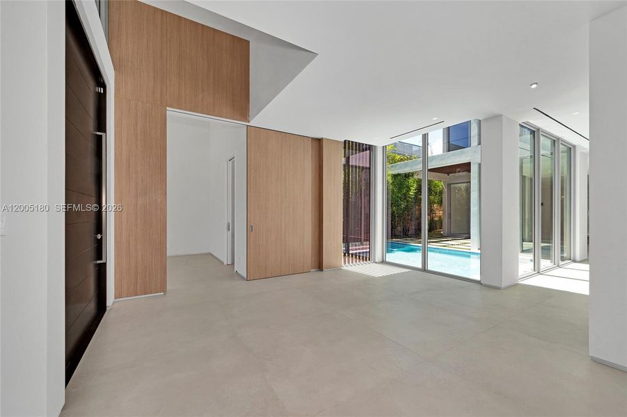 Spacious, unfurnished interior of a new home in , Miami (Image 19).