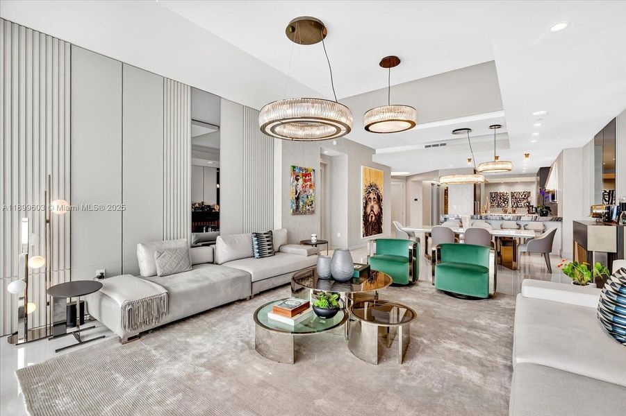 Image 33 of a home in The Estates at Acqualina.