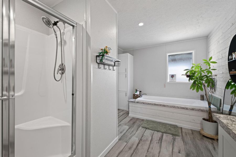 Furnished interior view inside a new home in , Hempstead (Image 7).