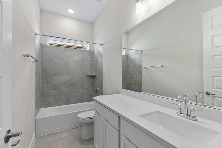 Furnished interior view inside a new home in Brookewater, Rosenberg (Image 13). Furnished interior view inside a new home in Brookewater, Rosenberg (Image 13).