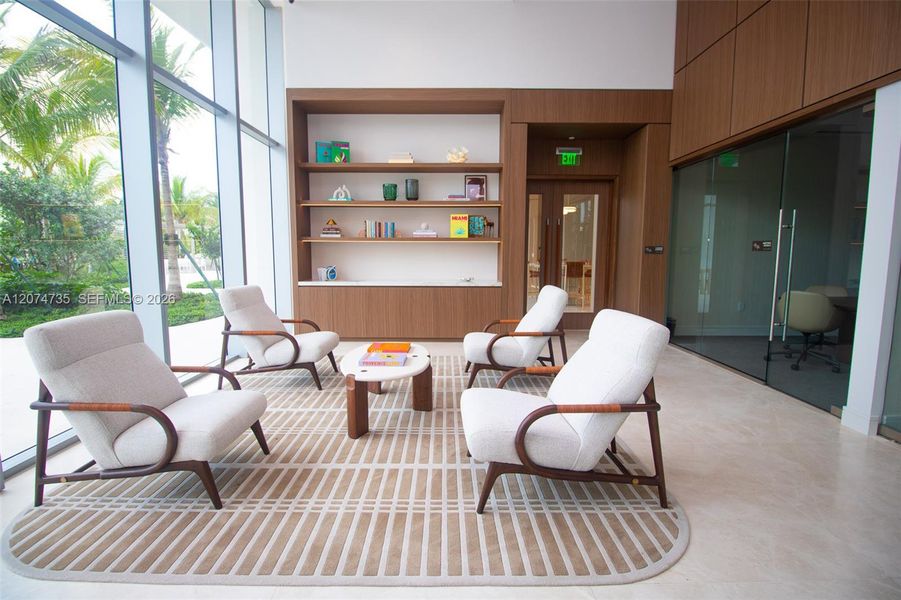 Community amenities in , North Miami (Image 36).