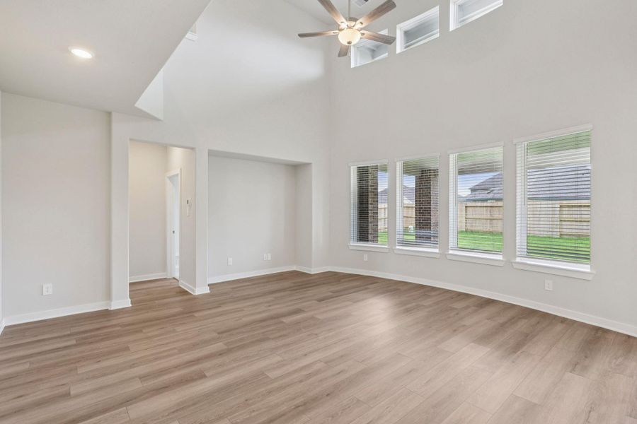 Photo is not of the actual home but is an inspirational photo of builder’s model home and may depict options, furnishings, and/or decorator features that are not included. Photo is not of the actual home but is an inspirational photo of builder’s model home and may depict options, furnishings, and/or decorator features that are not included.