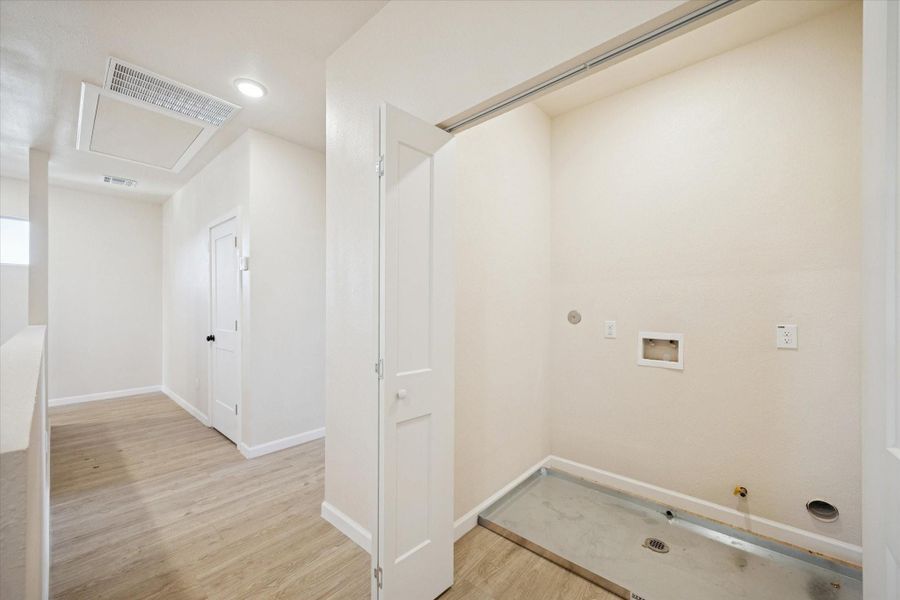 Spacious, unfurnished interior of a new home in , Montgomery (Image 11).