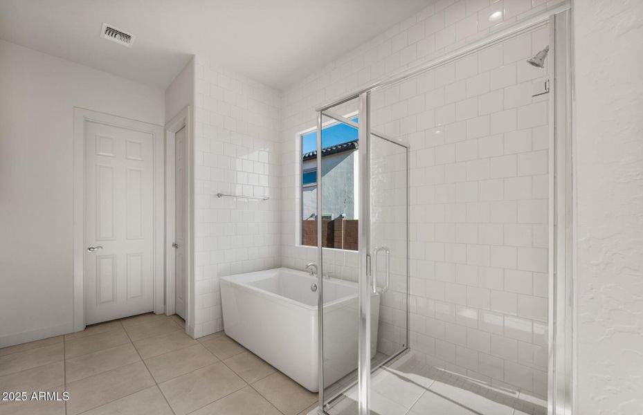 Owner's Bathroom Owner's Bathroom