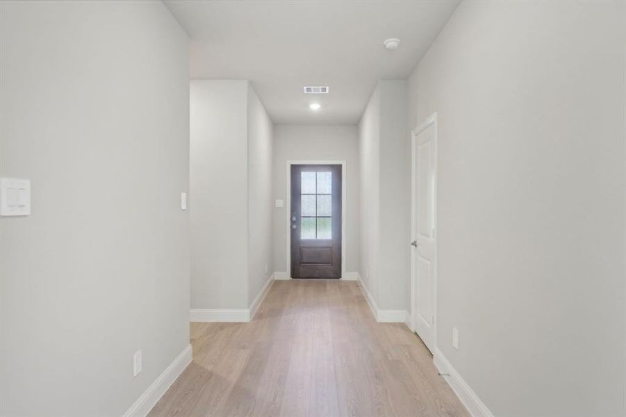 Photo is not of the actual home, but is an inspirational photo of builder’s model home and may depict options, furnishings, and/or decorator features that are not included. Photo is not of the actual home, but is an inspirational photo of builder’s model home and may depict options, furnishings, and/or decorator features that are not included.