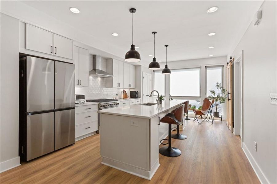 Furnished interior view inside a new home in , Atlanta (Image 14).