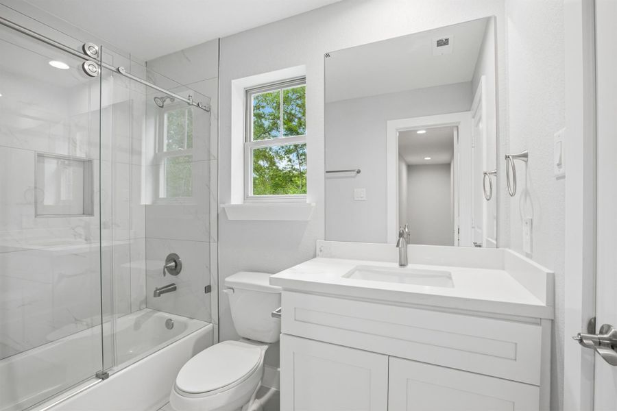 Furnished interior view inside a new home in , Magnolia (Image 12).
