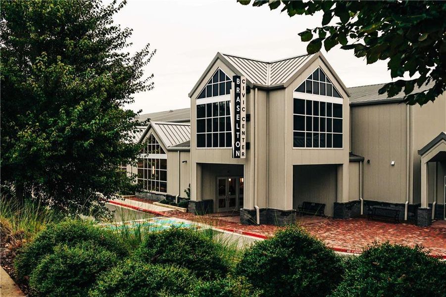 Front exterior of a new home in Rosewood Lake Estates, Hoschton, GA, highlighting curb appeal (Image 78).