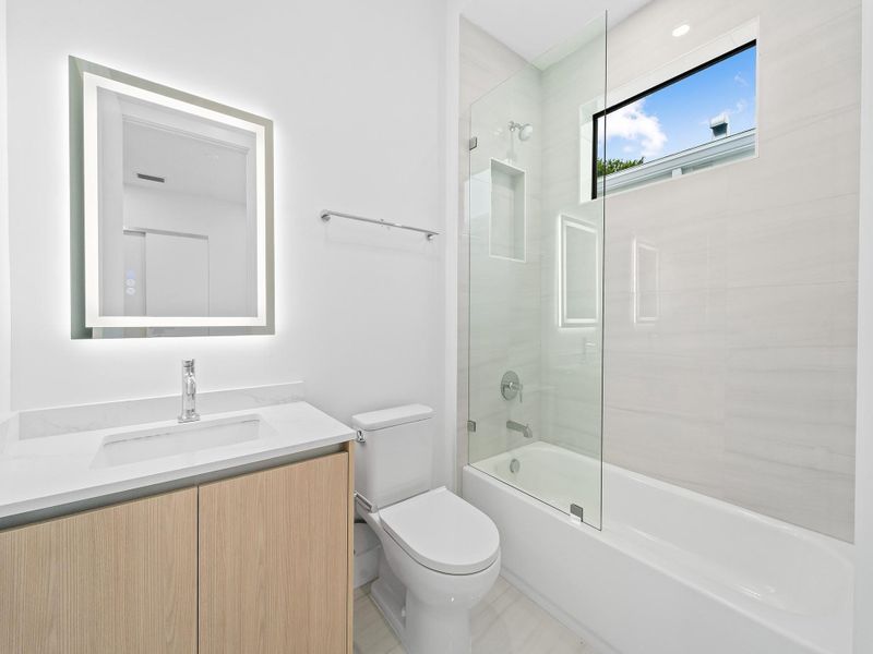 Furnished interior view inside a new home in , Fort Lauderdale (Image 36). Furnished interior view inside a new home in , Fort Lauderdale (Image 36).