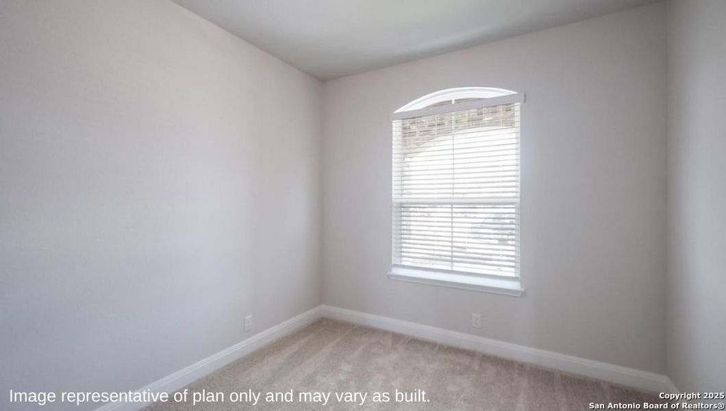 Spacious, unfurnished interior of a new home in Brookstone Creek, San Antonio (Image 31).