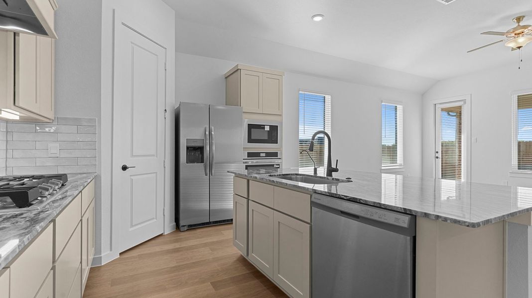 Furnished interior view inside a new home in Alexander, Pearland (Image 4).