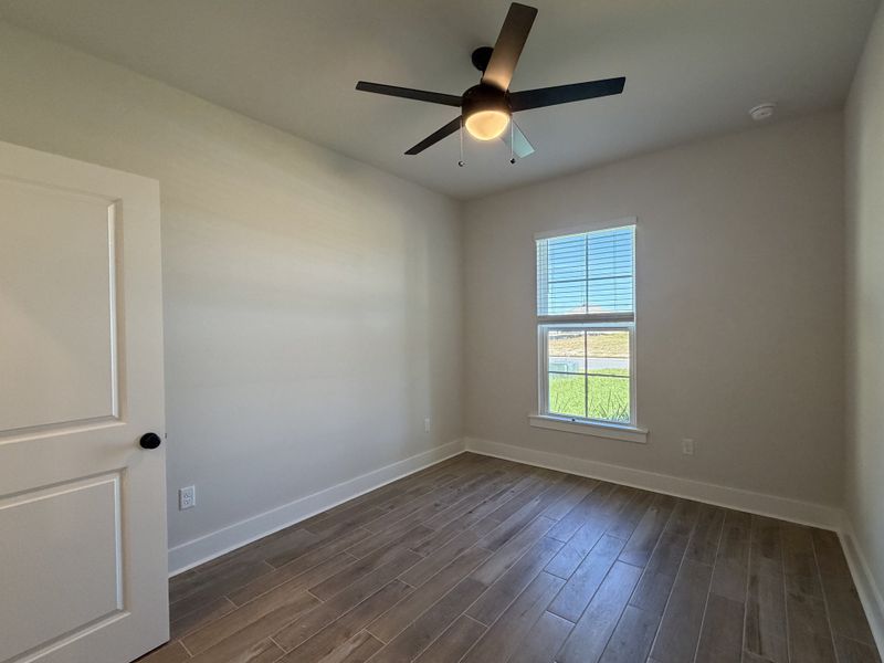Spacious, unfurnished interior of a new home in Natureview, Freeport (Image 17).