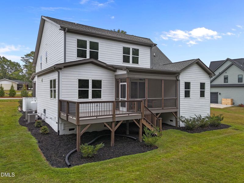 5-web-or-mls-DJI_20251013233742_0743_D_1