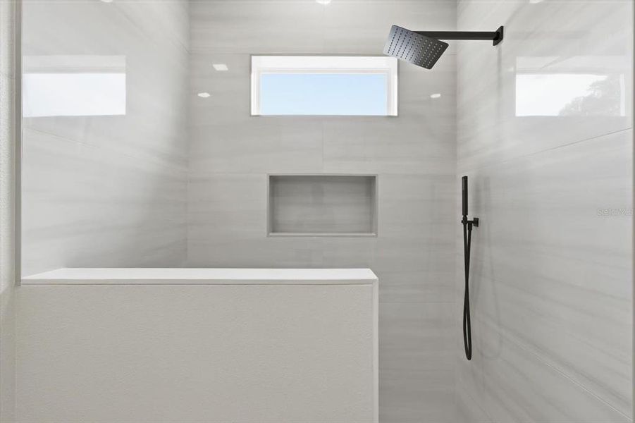 Close-up of interior finishes inside a home in , Dunnellon (Image 20).