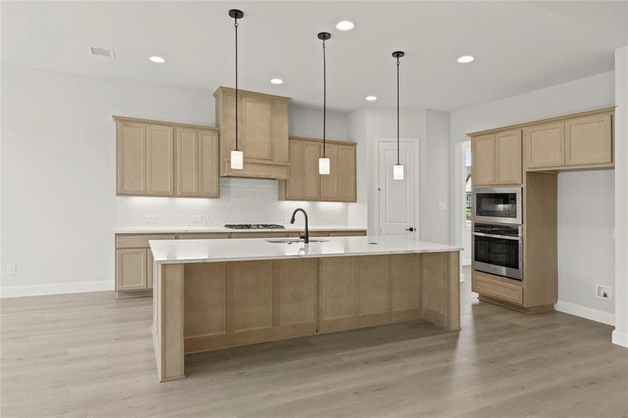 11. 2215 Clairmount - Kitchen (2) 11. 2215 Clairmount - Kitchen (2)