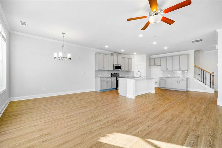 Spacious, unfurnished interior of a new home in , Gainesville (Image 17).