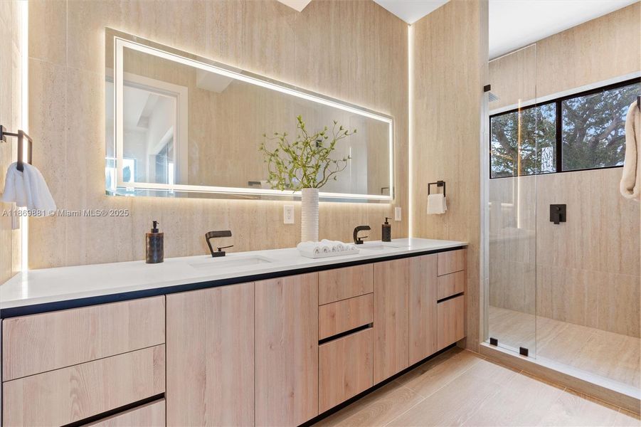 Furnished interior view inside a new home in , Fort Lauderdale (Image 4).