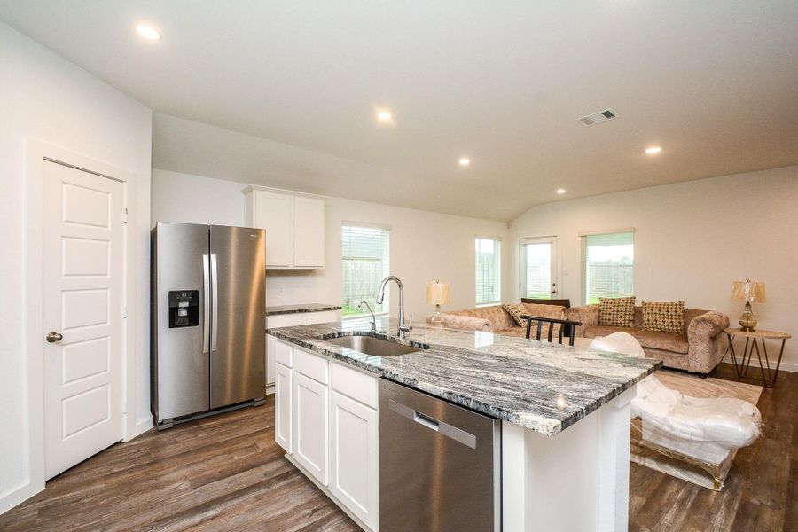 Furnished interior view inside a new home in Caldwell Ranch, Rosharon (Image 8).