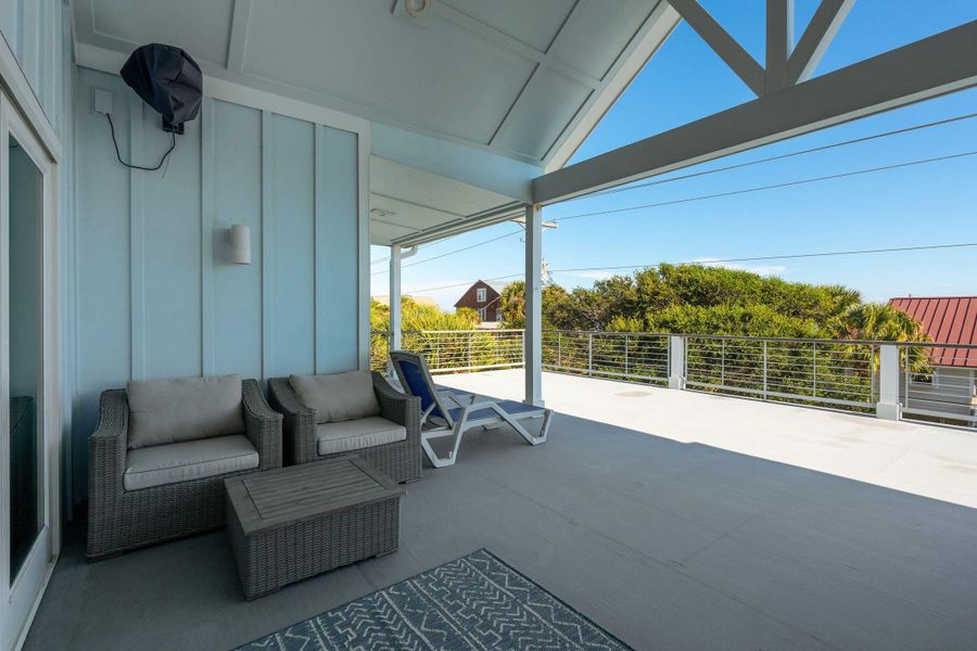 Image 83 of a home in .