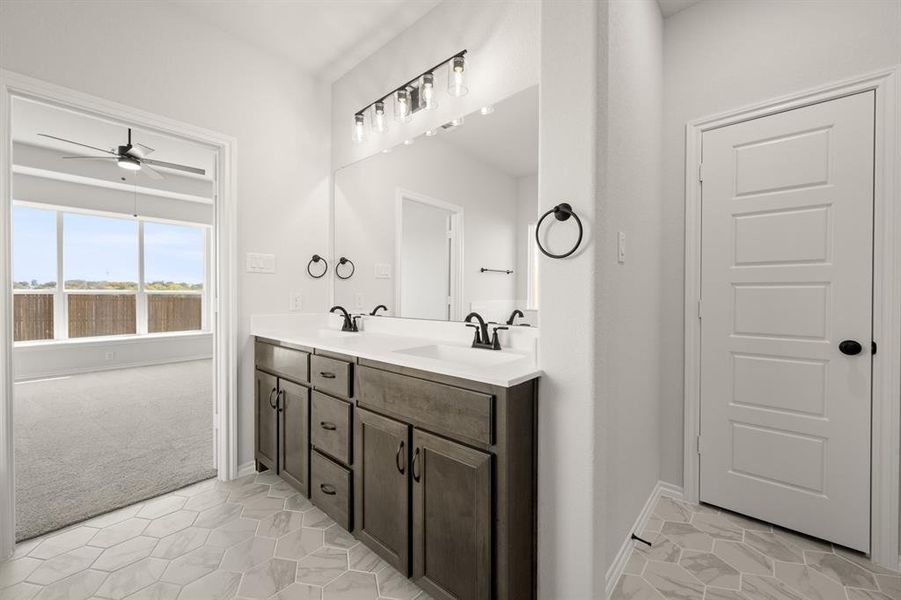 516 Waterford Park- Primary Suite-5 516 Waterford Park- Primary Suite-5